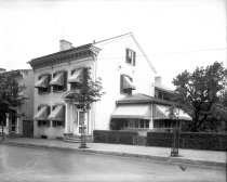 112 E. PIccadilly St.